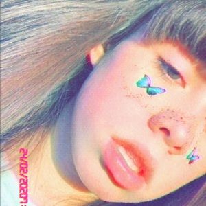 Meet your Posher, Kenzie